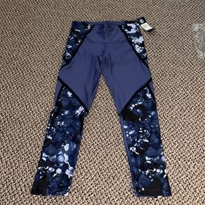UNDER ARMOUR ankle crop workout leggings